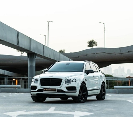 Bentley Bentayga 2017 for rent in Дубай